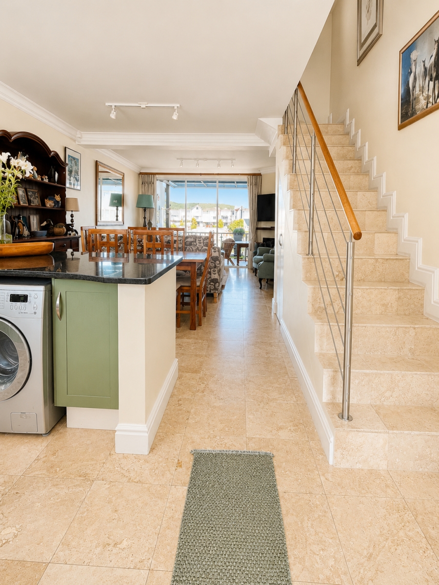 To Let 2 Bedroom Property for Rent in Knysna Central Western Cape
